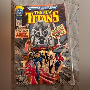 Vintage teen titans comic never opened from collector con in Halifax